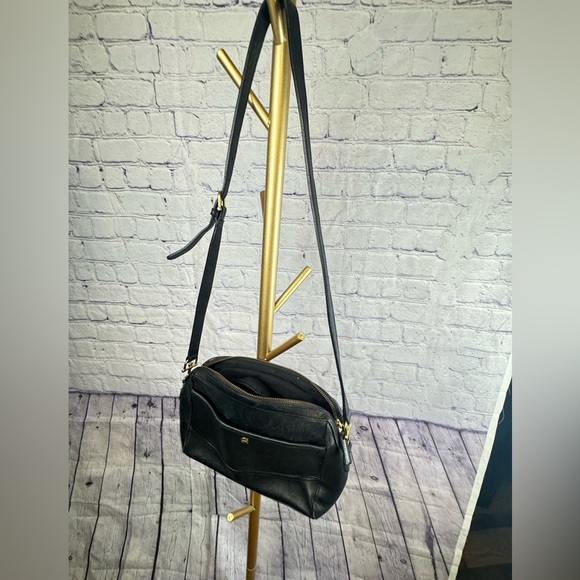 Etienne Aigner vintage black leather purse with gold accents - Picture 9 of 11